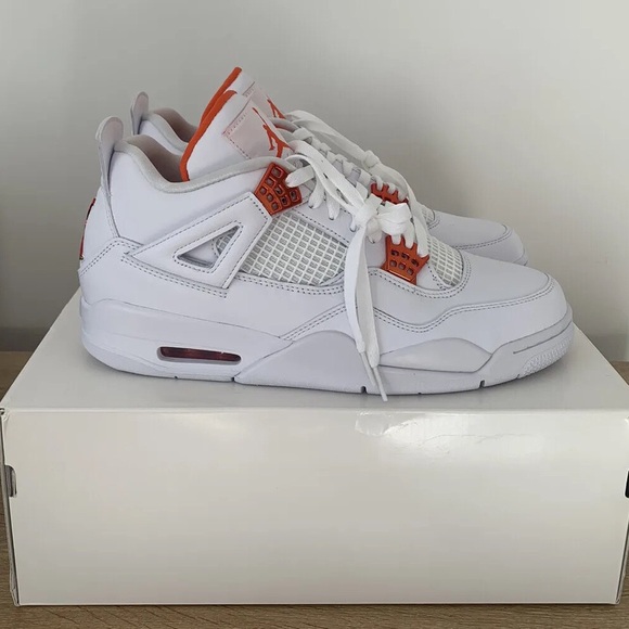 Jordan 4 metallic orange Size